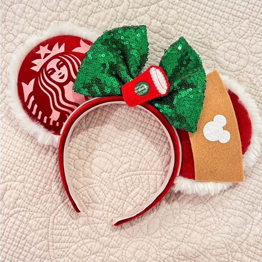 NWOT Starbucks Holiday Ears